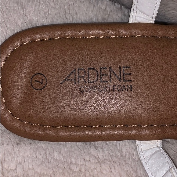 ☀️Ardene sandals - Picture 3 of 3